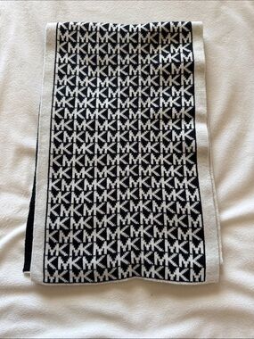 Michael Kors scarf